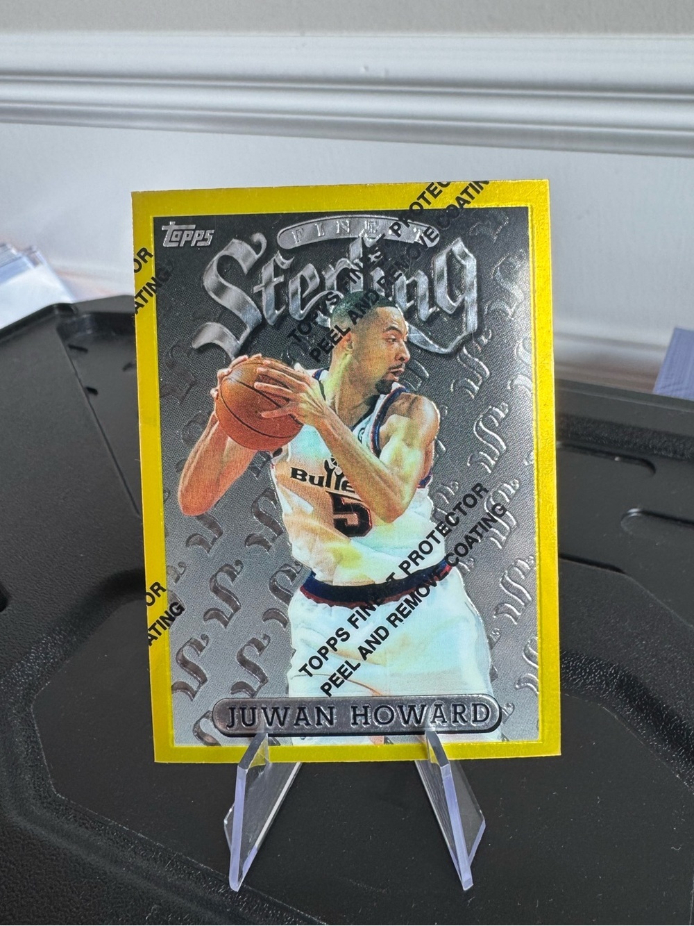 1996 Juwan Howard Topps Finest Sterling Gold Card with protective seal.